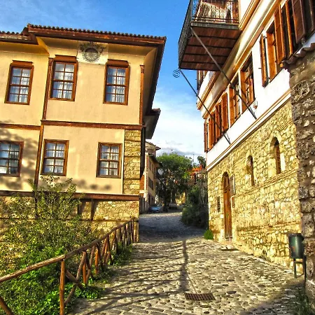 Veria Suite Exterior photo