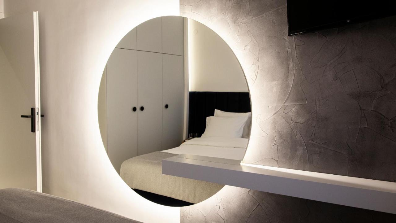 Veria Suite *
