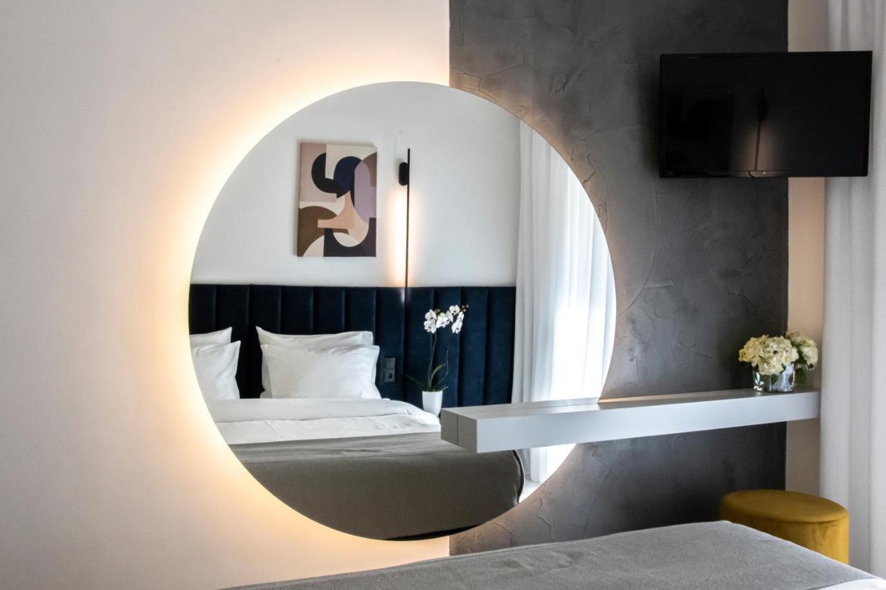 Veria Suite